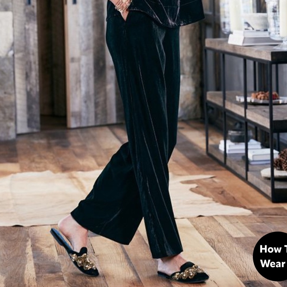 NWT Soft Surroundings Midnight Velvet Pants